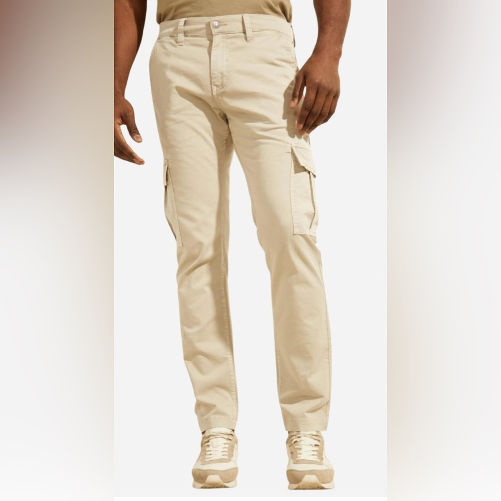 Guess Men's Lonta Twill Cargo Pants. NWT